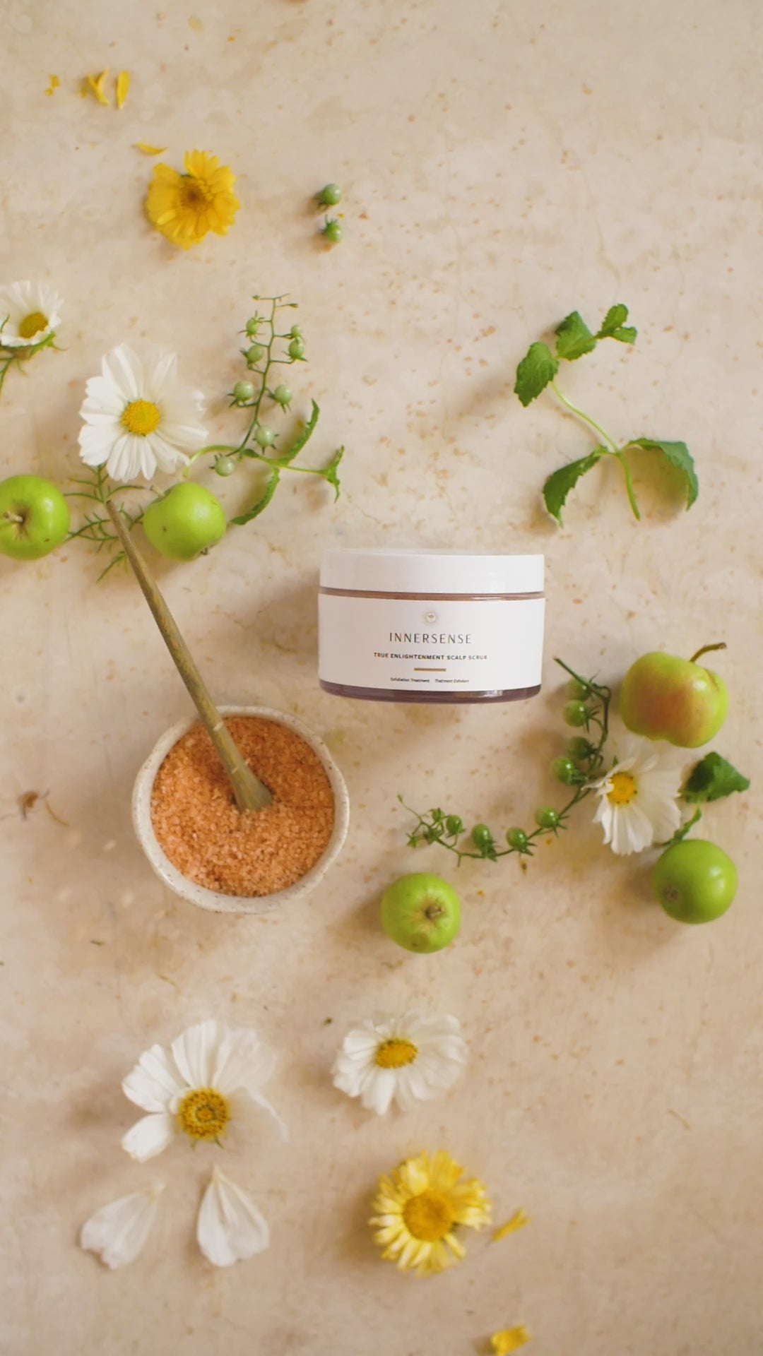 Ladda video: Innersense True Enlightenment Scalp Scrub 190g