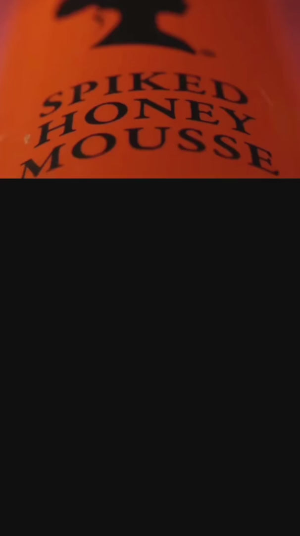 Ladda video: Camille Rose Spiked Honey Mousse 240ml